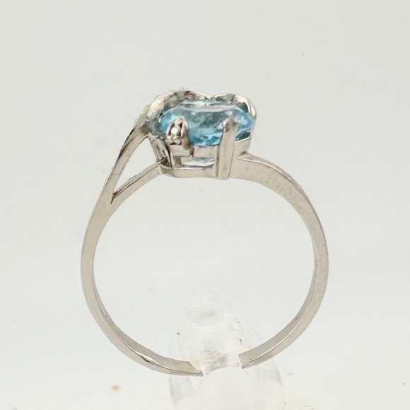 Beautiful Heart Shape Natural Blue Topaz and Diamond Ring Size 8.25 - Picture 2 of 15